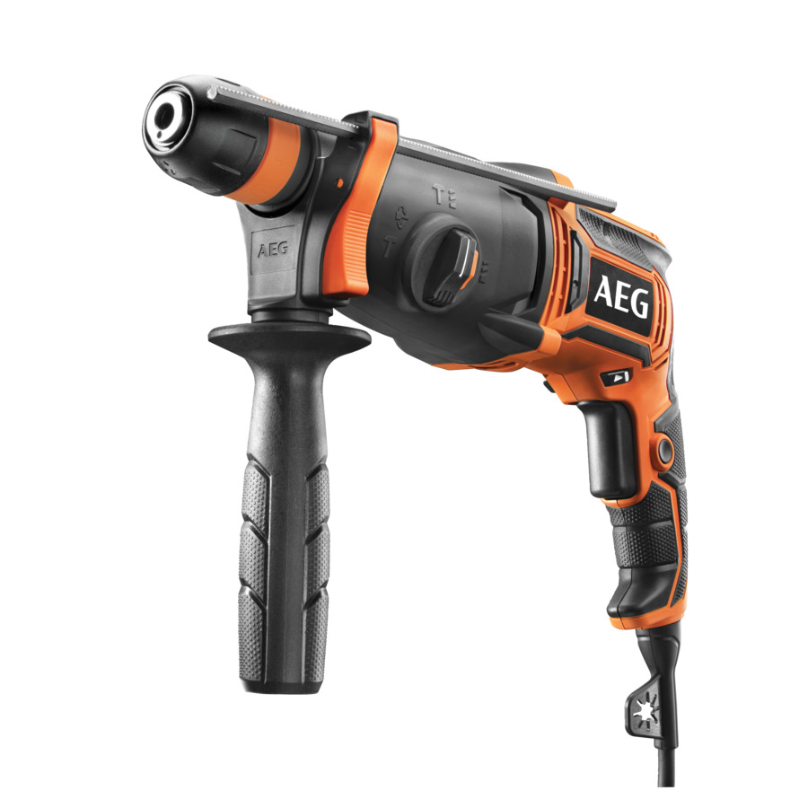 AEG ütvefúró 800W 2,4J kofferban